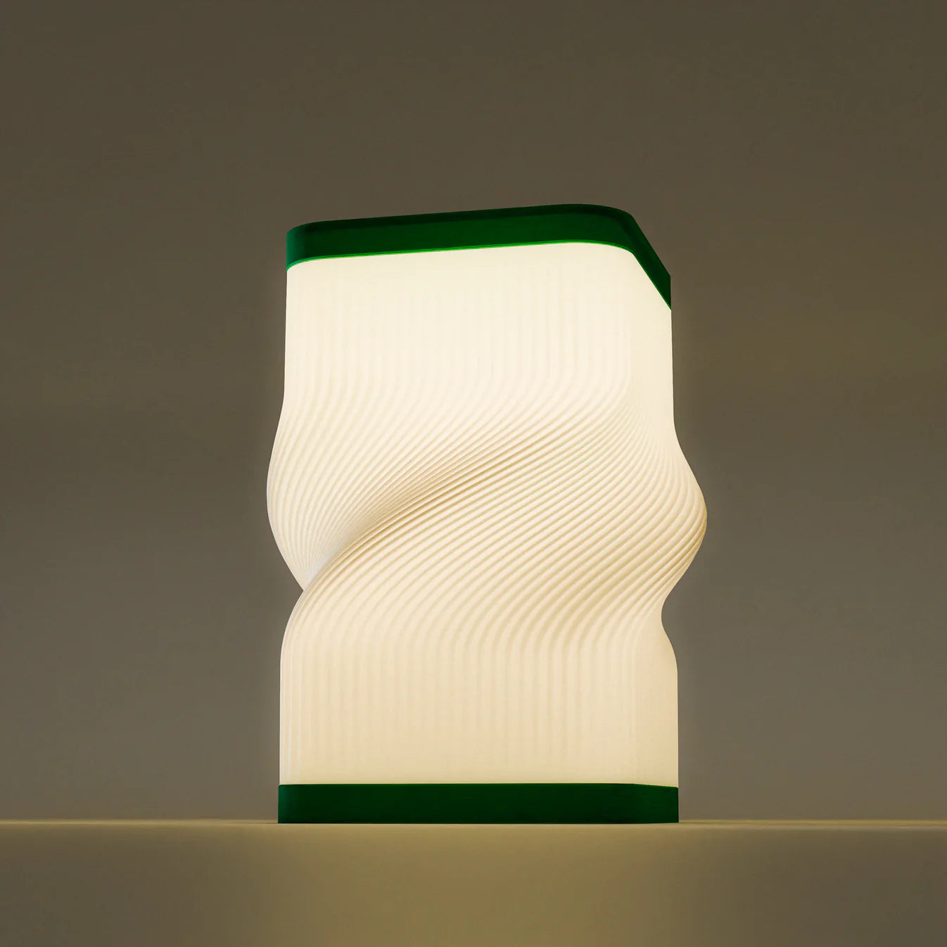 PREMIUM TABLE LAMP
