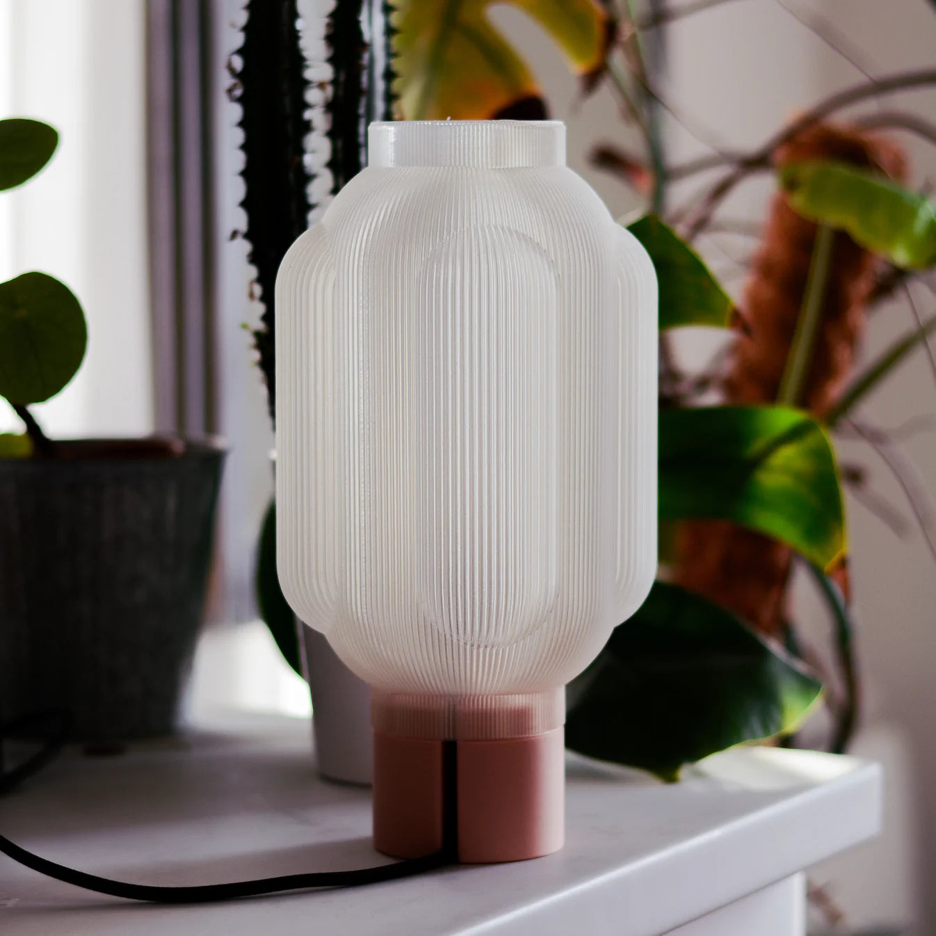 PREMIUM TABLE LAMP